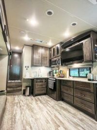 Caravan Life Viral Reels for Social Media Boosting x500